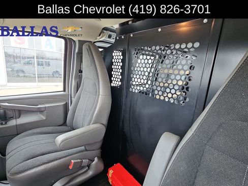 Certified 2024 Chevrolet Express 2500 Work Van w/ Driver Convenience Package image 19