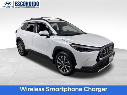 Used 2024 Toyota Corolla Cross XLE w/ Convenience Package image 7