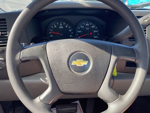 Used 2011 Chevrolet Silverado 1500 W/T AWD/4WD image 7