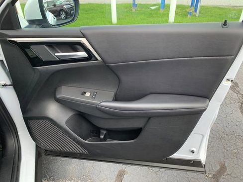 Used 2024 Mitsubishi Outlander Ralliart AWD/4WD image 21