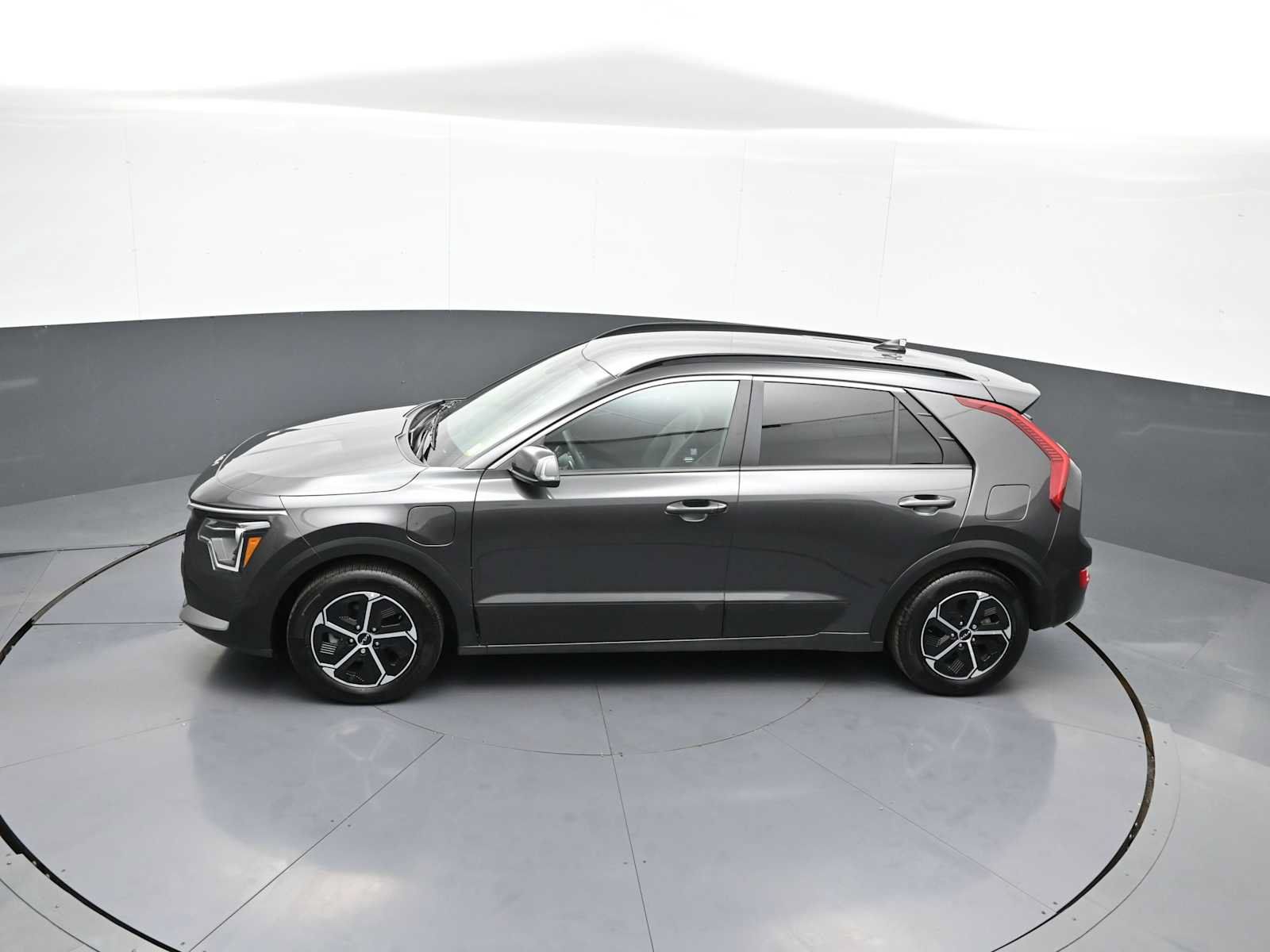 Certified 2025 Kia Niro EX w/ EX Cold Weather Package FWD image 39