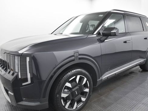 New 2027 Kia Telluride S image 3