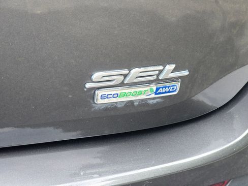 Used 2017 Ford Edge SEL AWD/4WD image 16