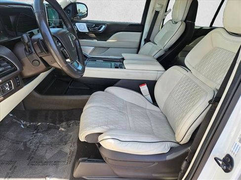 Used 2022 Lincoln Navigator Black Label AWD/4WD image 17
