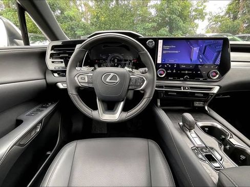 Used 2024 Lexus RX 350h w/ Accessory Package (Z1) AWD/4WD image 8