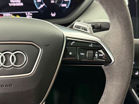 Used 2023 Audi e-tron GT Prestige w/ Prestige Package image 28