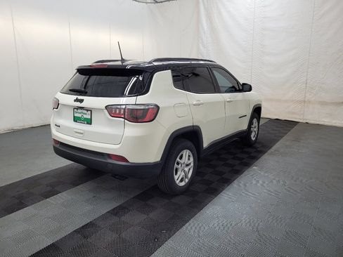 Used 2019 Jeep Compass Latitude AWD/4WD image 9