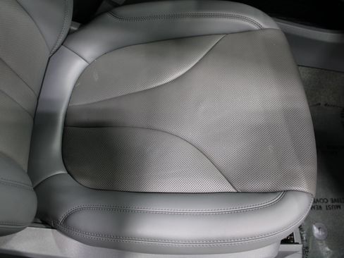 Used 2022 Lincoln Nautilus Reserve AWD/4WD image 28