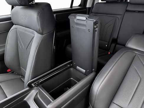 New 2026 Hyundai Santa Fe XRT AWD/4WD image 19