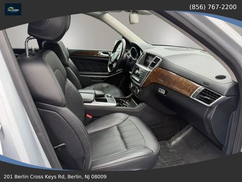 Used 2013 Mercedes-Benz GL 450 4MATIC image 18