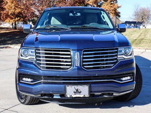 Used 2015 Lincoln Navigator 4WD image 16