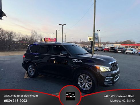 Used 2017 INFINITI QX80 Sport Utility 4D image 3