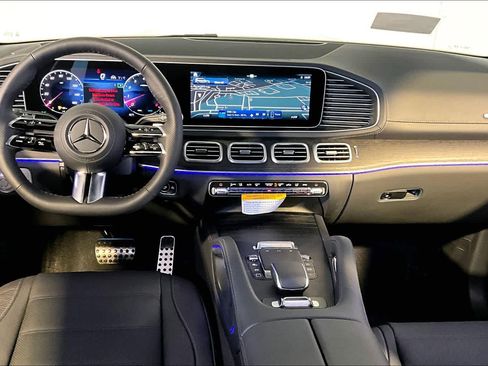 New 2026 Mercedes-Benz GLS 450 4MATIC image 7