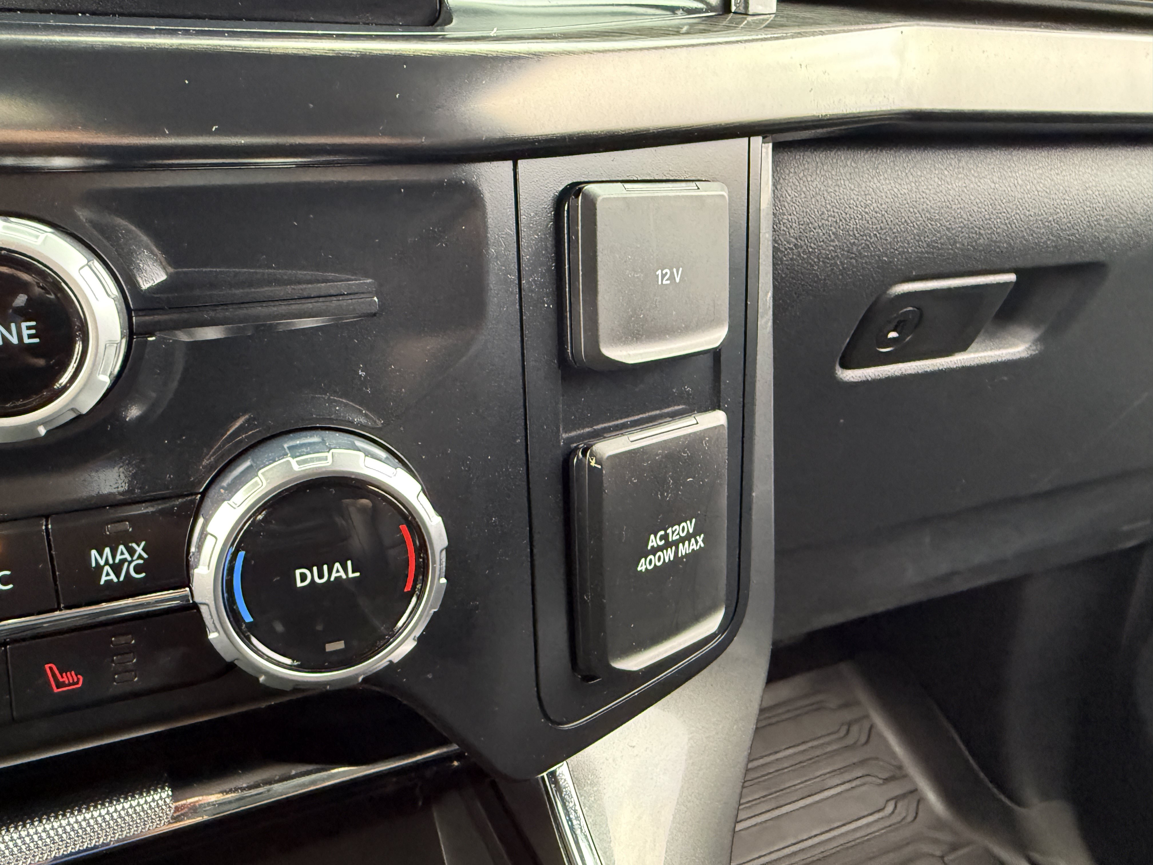 Used 2023 Ford F150 Lariat w/ Equipment Group 502A High AWD/4WD image 33