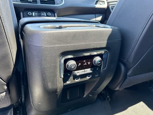 Certified 2022 Chevrolet Suburban High Country w/ LPO, Illumination Package AWD/4WD image 35