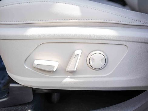 Certified 2023 Kia Sorento EX FWD image 22