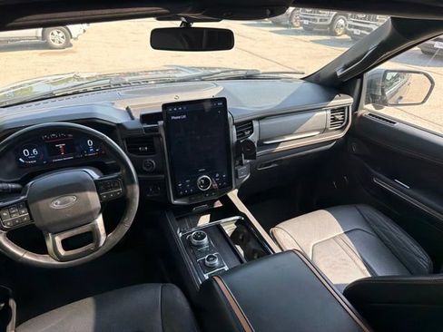 Used 2023 Ford Expedition Max Platinum AWD/4WD image 20