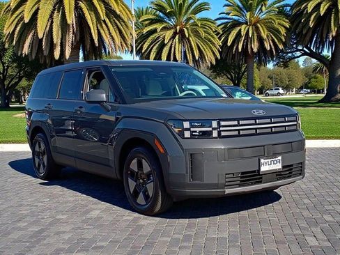 New 2026 Hyundai Santa Fe SE image 3