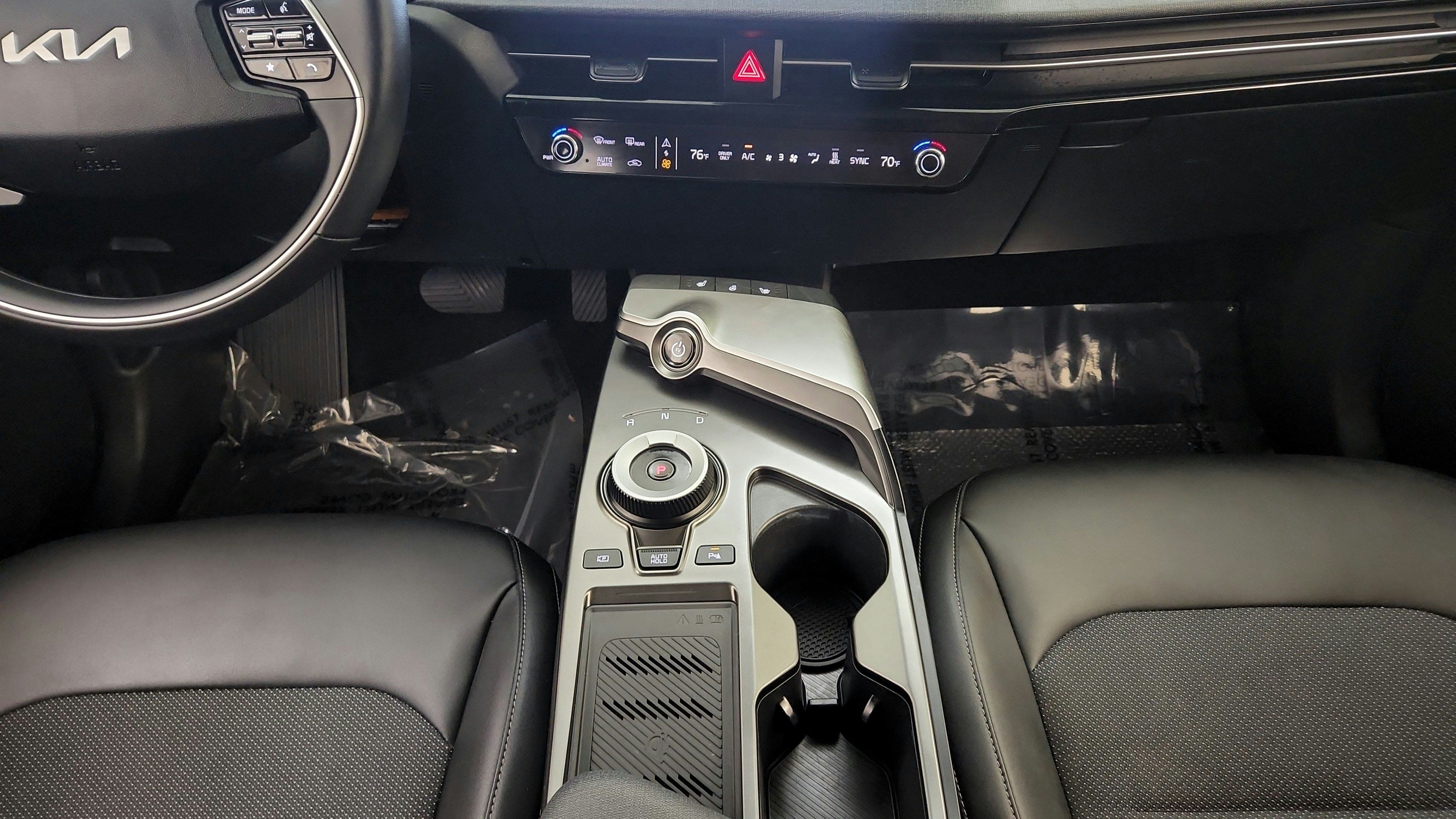 Used 2024 Kia EV6 Light AWD/4WD image 23