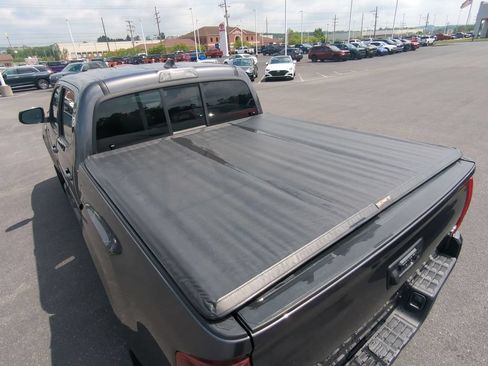 Used 2021 Toyota Tacoma SR AWD/4WD image 23