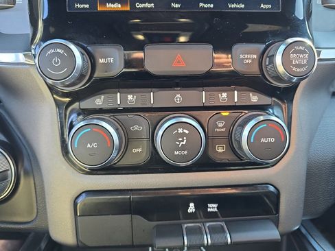 Used 2024 RAM 1500 Laramie image 17