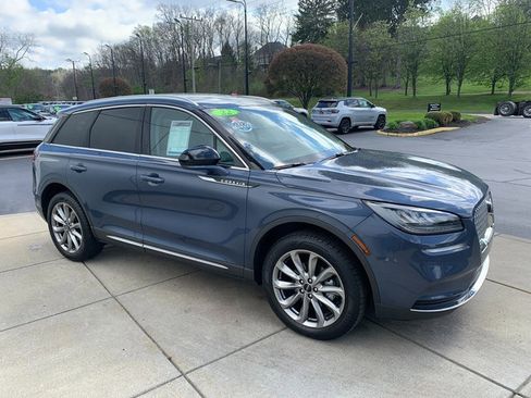 Used 2022 Lincoln Corsair AWD w/ Premium Package image 8