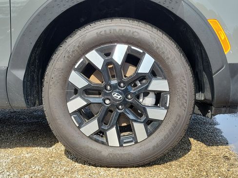 New 2025 Hyundai Santa Cruz SE image 5