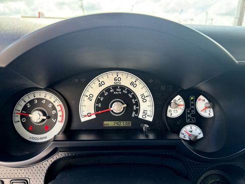 Used 2013 Toyota FJ Cruiser 2WD image 22