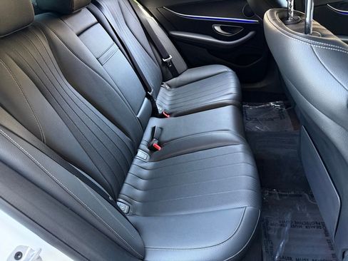 Used 2020 Mercedes-Benz E 350 Sedan image 21