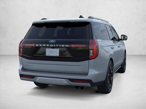 New 2025 Ford Expedition Platinum w/ Platinum Ultimate Package image 8