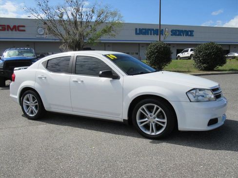 Used 2014 Dodge Avenger SE w/ Rallye Appearance Group image 2