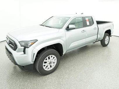 New 2025 Toyota Tacoma SR5