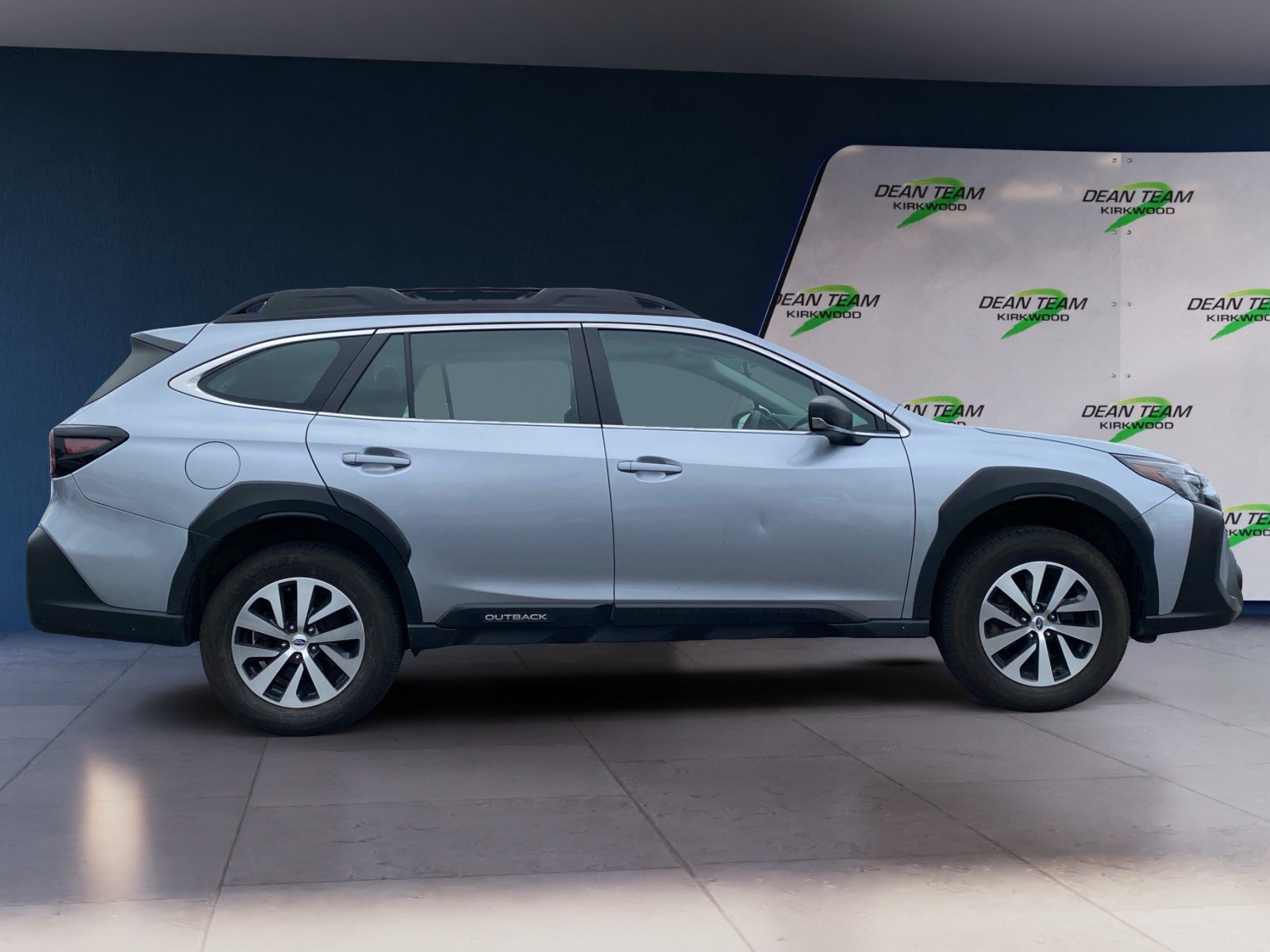 Used 2023 Subaru Outback AWD/4WD image 10