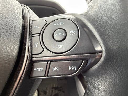 Used 2022 Toyota Camry SE image 21