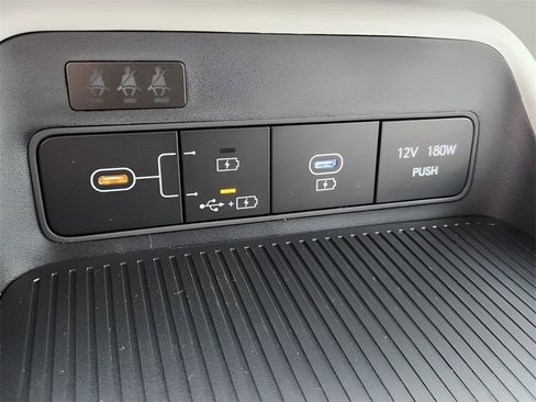 New 2026 Hyundai Kona SE image 21