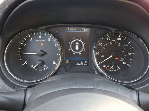 Certified 2019 Nissan Rogue SV w/ Premium Package image 20