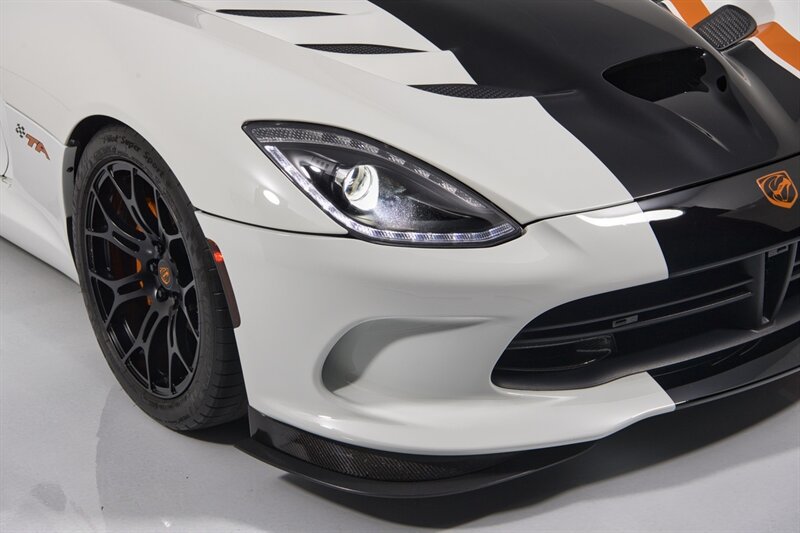 Used 2014 SRT Viper SRT-10 RWD image 37