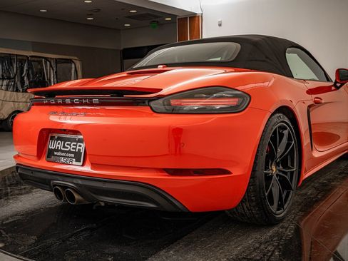 Used 2017 Porsche 718 Boxster S image 25