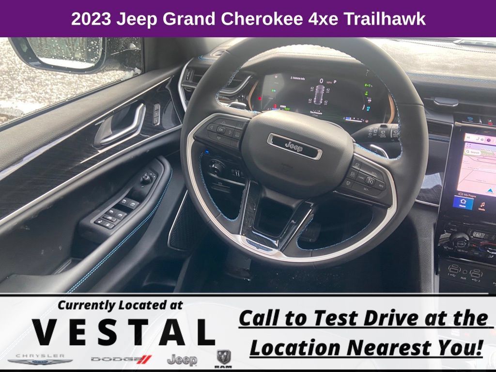 New 2023 Jeep Grand Cherokee Trailhawk AWD/4WD image 19