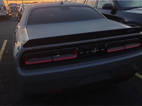 Used 2019 Dodge Challenger SRT Hellcat w/ Laguna Leather Package RWD image 6