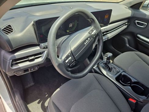 Used 2025 Kia K4 FWD image 15