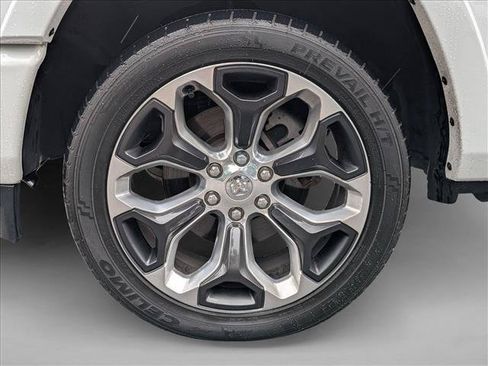 Used 2023 RAM 1500 Limited w/ Body Color Bumper Group AWD/4WD image 18