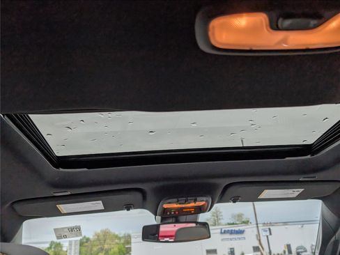 New 2026 Chevrolet Colorado ZR2 w/ Technology Package AWD/4WD image 15