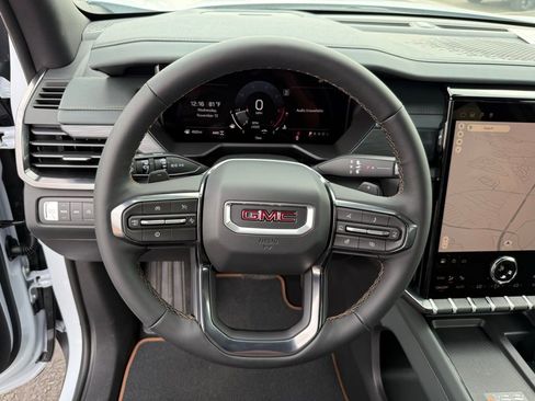 New 2026 GMC Acadia AT4 image 26