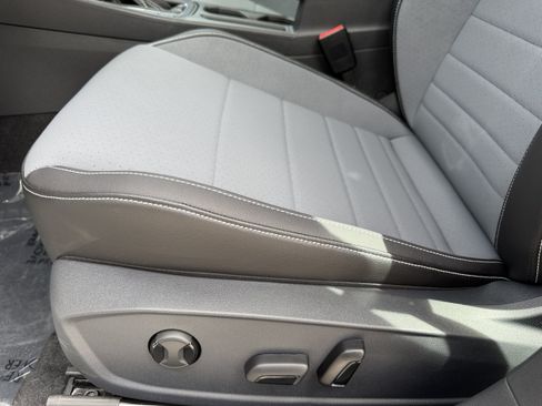 New 2026 Volkswagen Jetta SE FWD image 21
