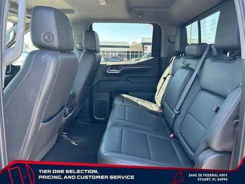 Used 2023 GMC Sierra 1500 SLT w/ SLT Premium Plus Package AWD/4WD image 11
