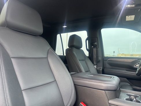 Used 2022 Chevrolet Tahoe LT w/ Luxury Package image 34