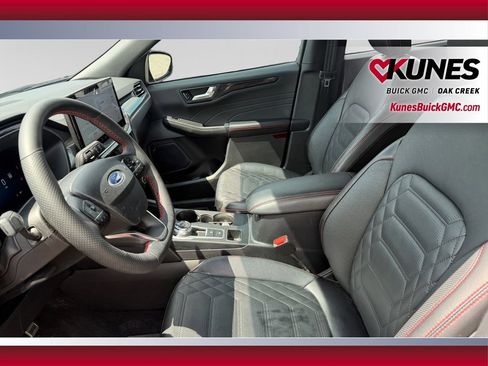 Used 2023 Ford Escape ST-Line Elite w/ Premium Technology Package AWD/4WD image 22