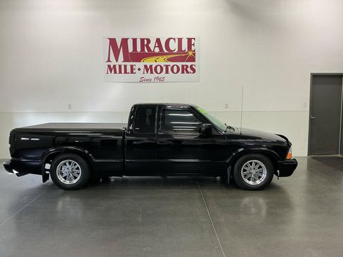 Used 2002 GMC Sonoma SLS w/ Marketing Option Pkg RWD image 6