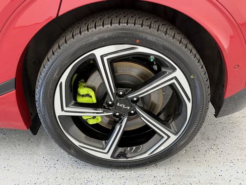 Used 2023 Kia EV6 GT AWD/4WD image 23